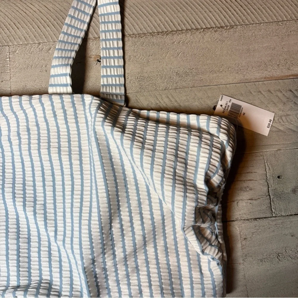 Old Navy Women's Size 4X Striped Bikini Top Adjustable Straps Blue/White NWT - Picture 6 of 16